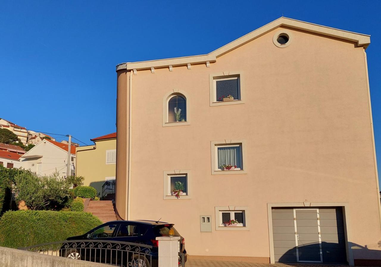 Apartment Polic Šibenik Eksteriør bilde