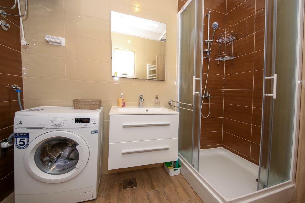 Apartment Polic Šibenik Eksteriør bilde