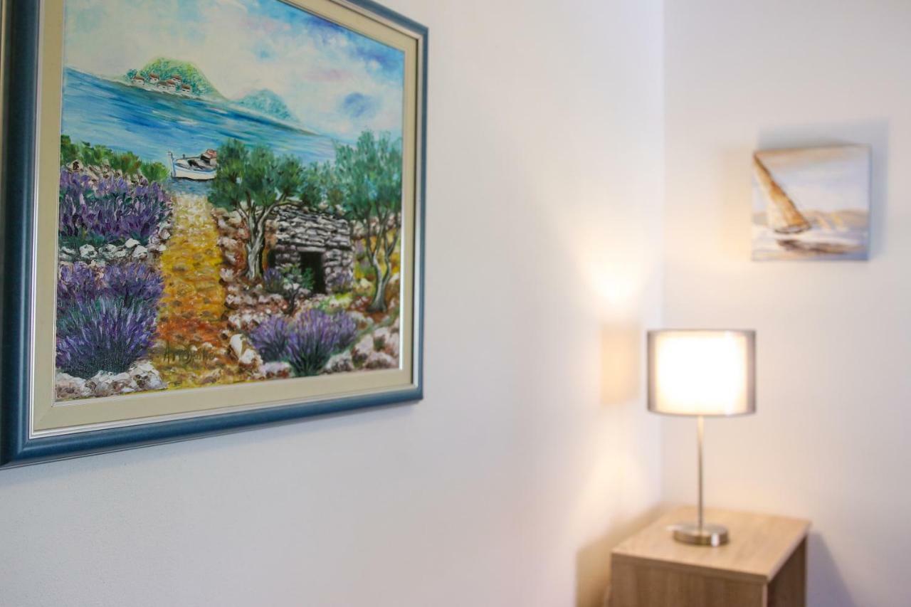 Apartment Polic Šibenik Eksteriør bilde